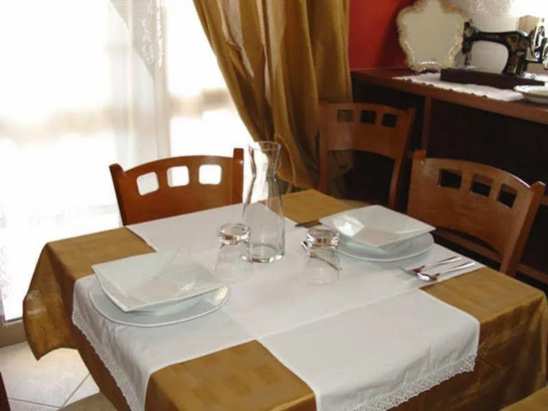 Nostimon Emar Apartment Lourdata